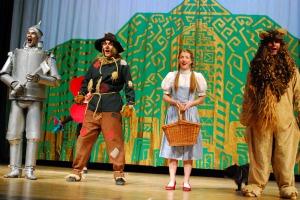 DeVoe and Wizard of Oz shine in perfect performance