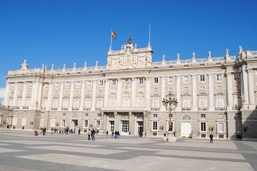 The Royal Palace sits beneath a clear blue sky. This palace is only used during special occasions, as the Royal Family lives in a more comfortable and smaller house in the country. No photography was allowed inside the Royal Palace, but each of the rooms that were open for for exhibition were beautiful.