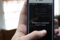 Apple battles FBI over iPhone encyrption