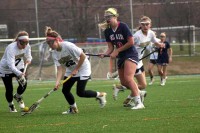 Sports Updates: Women’s lacrosse harps on team unity, Golf tees up for new season