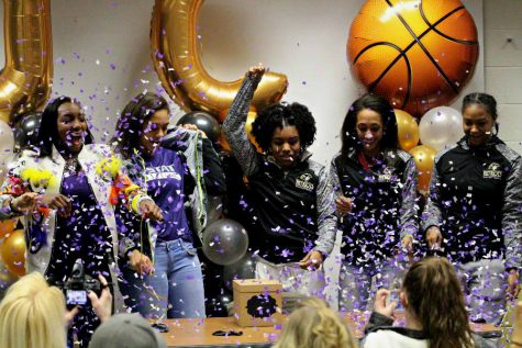 Junior point guard Savannah Simmons unveils her choice to commit to Kansas State University with the help of members of the womens basketball team. Simmons chose Kansas State due to its strong coaching staff, academics, and location.