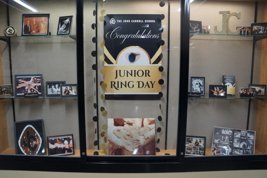 Juniors get their rings before school closure begins