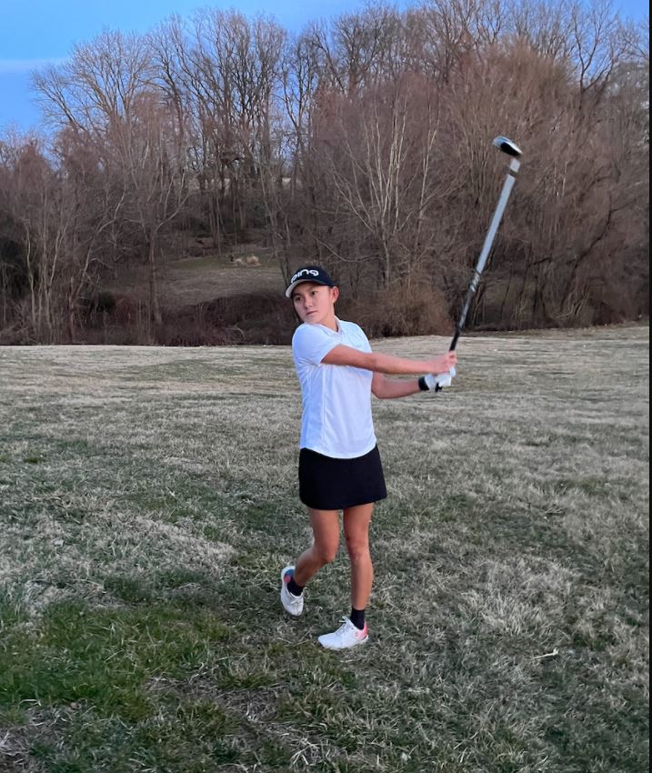 Bogan+swings+way+into+a+new+golf+season+for+her+junior+year